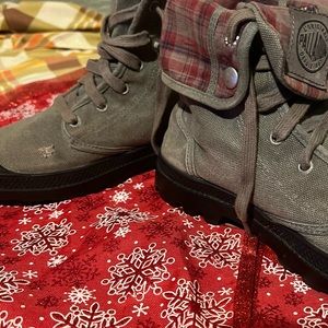 Palladium Men Baggy Canvas Boots, Olive Stonewashed, Size: 8.5,